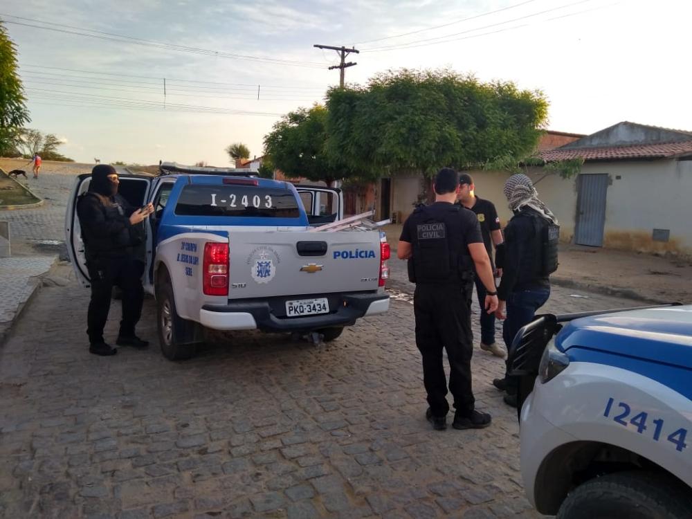 Idoso de 73 anos é preso acusado de estuprar criança em plantação de mandioca em Riacho de Santana