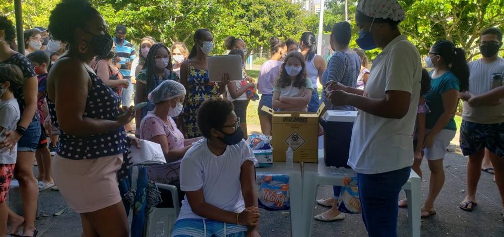 79% dos brasileiros são a favor da vacinação em crianças de 5 a 11 anos, diz Datafolha