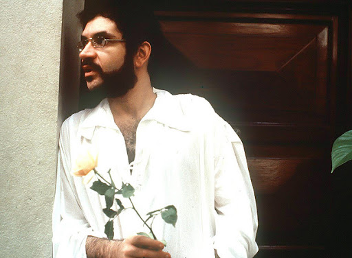 Há 25 anos a Aids interrompia a poesia de Renato Russo, mas versos do artista parecem que foram feitos para estes tempos