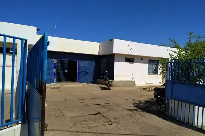 Homem é preso após invadir casa da ex e ameaçá-la com faca em Ibipitanga