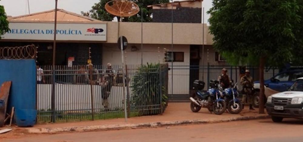 Oeste: Sem dinheiro para pagar conta, homem deixa mulher como garantia em casa noturna