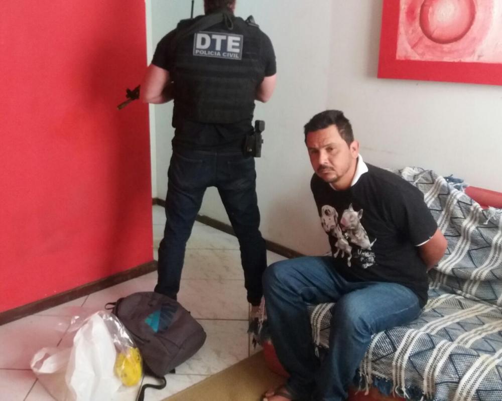 Suspeito de tráfico de drogas é preso em condomínio de classe média em Vitória da Conquista 