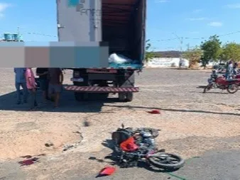 Motociclista é socorrido ao HGG após acidente com caminhão em Palmas de Monte Alto