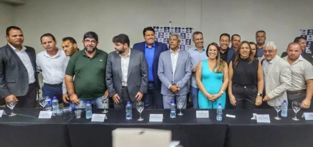 PDT oficializa retorno à base do governo e Jerônimo fala sobre espaços para partido