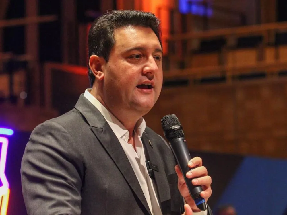 Ratinho Jr. decide concluir mandato no Paraná e não disputará a presidência