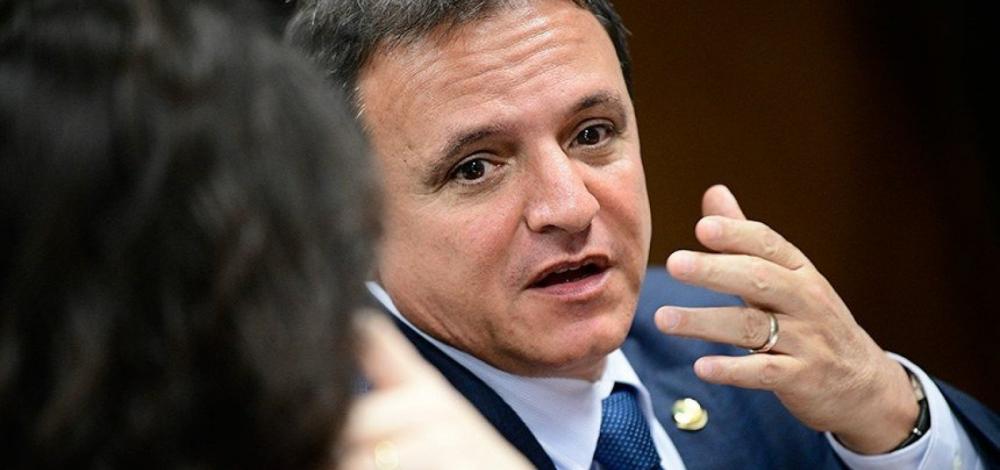 Comissão no Senado analisa proposta que criminaliza o uso de caixa dois nas eleições