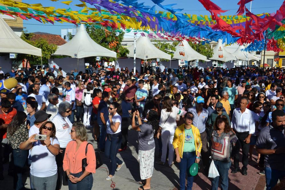 Guanambi: sete mil pessoas participaram de manifestação contra a barragem da Bamin; empresa confirma segurança da barragem