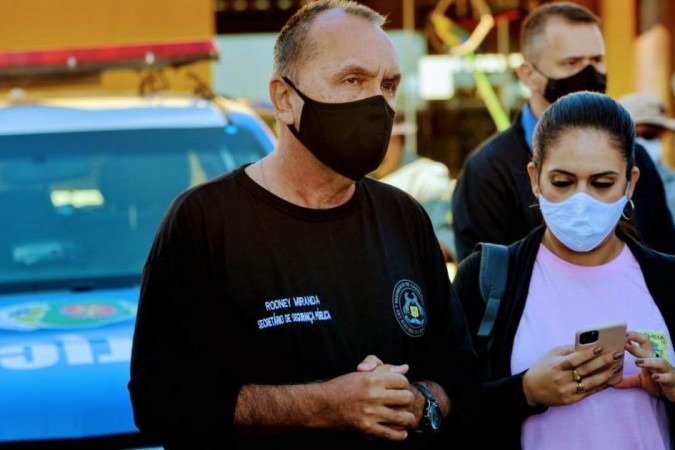 Secretário de segurança pública de Goiás diz que há uma "rede criminosa" apoiando Lázaro