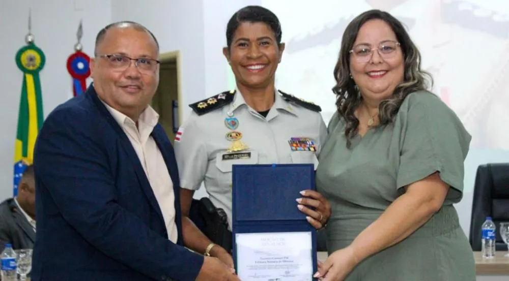 Câmara de Palmas de Monte Alto homenageia comandante do 17º BPM por atuação em segurança