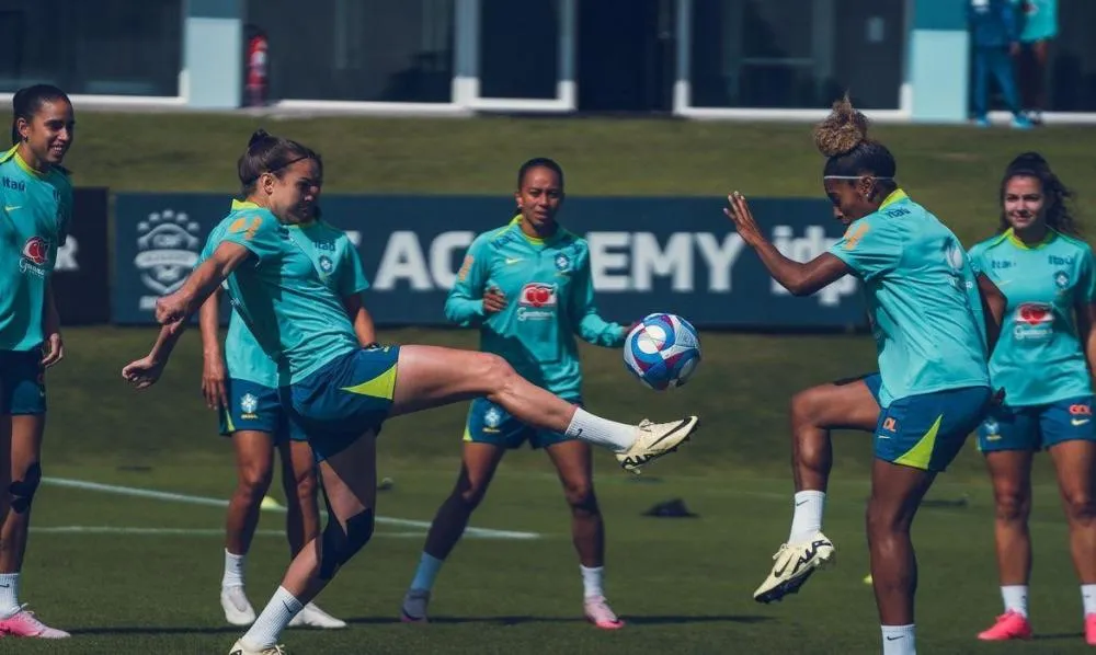 Lei da Copa do Mundo Feminina prevê férias escolares e feriados em dias de jogos do Brasil