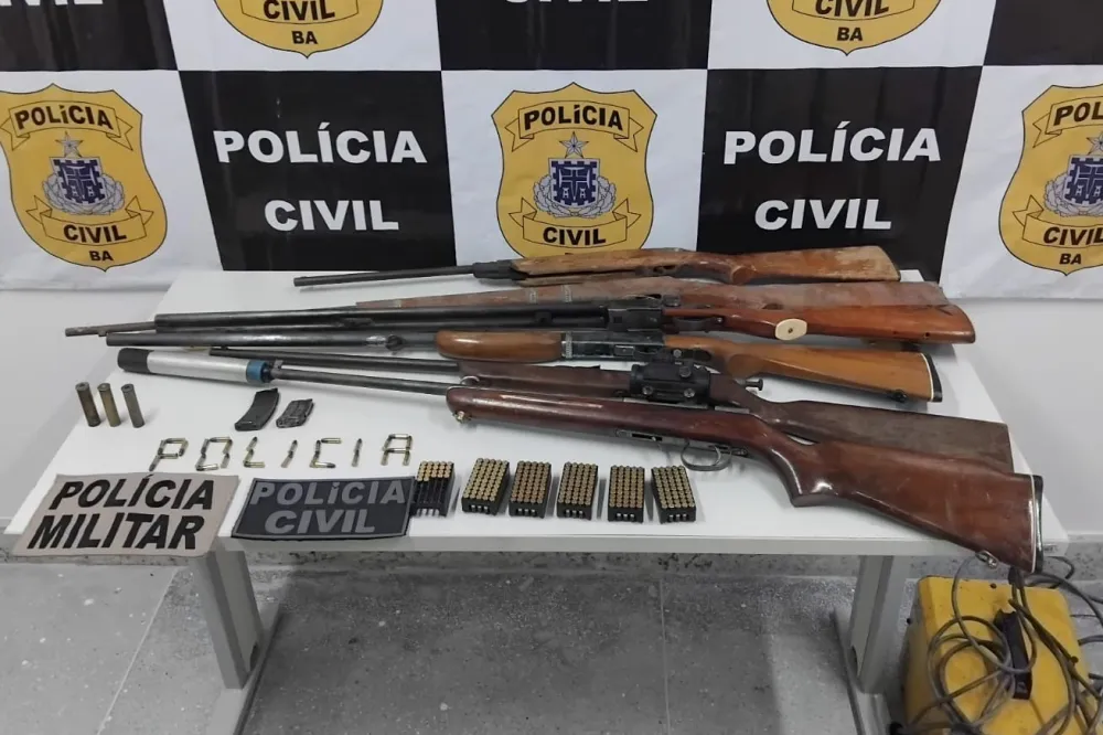 Polícia resgata mulher e descobre fábrica de armas em Macaúbas