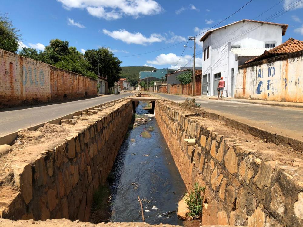Caetité: com três licitações sem interessados, Embasa e Codevasf cancelam obra de esgotamento sanitário da cidade