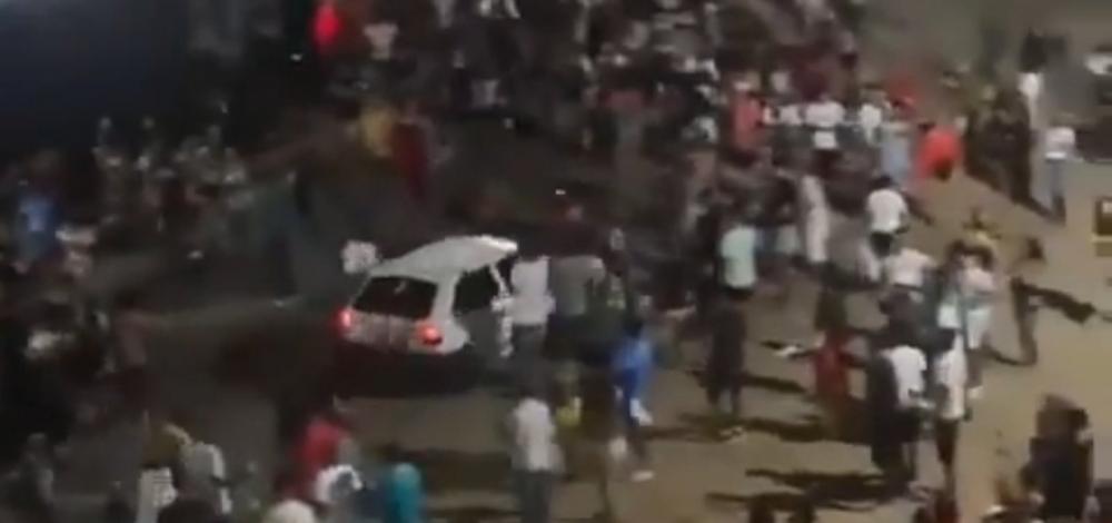 Bahia: Motorista é preso após avançar com carro sobre multidão