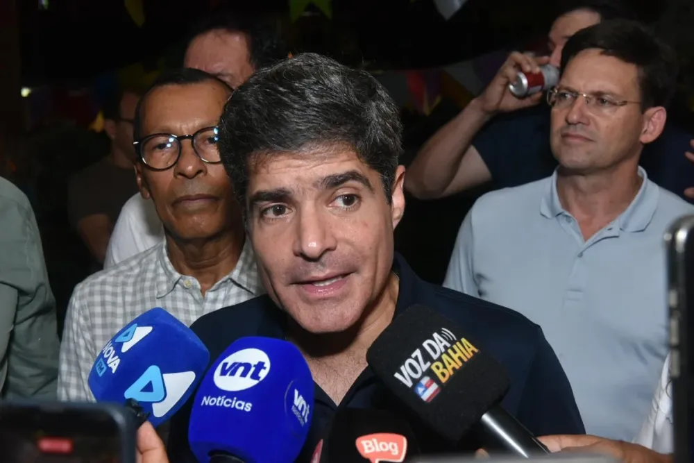 ACM Neto tranquiliza após susto em voo: ‘Está tudo bem comigo e com todos que estavam a bordo’
