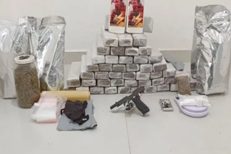 Cipe Sudoeste prende dois suspeitos e apreende pistola e drogas em Vitória da Conquista