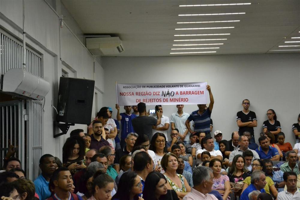 Guanambi: população comparece a Câmara de Vereadores para discutir a barragem de rejeitos; empresa garante que a barragem é segura