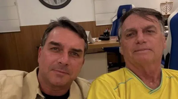 PGR dá parecer favorável a visitas de Flávio Bolsonaro ao pai