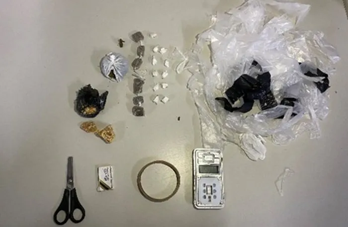 Drogas são apreendidas após suspeito fugir de abordagem policial em Guanambi