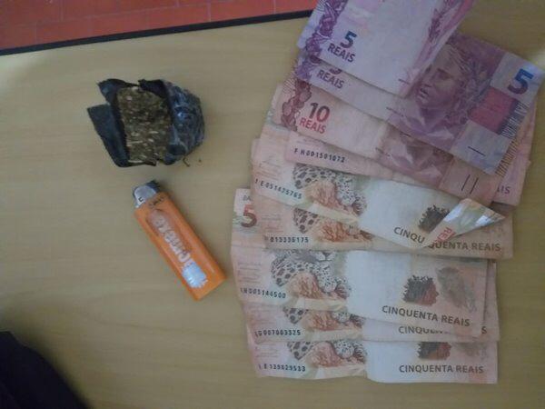 Motocicleta adulterada e droga são apreendidas em Palmas de Monte Alto