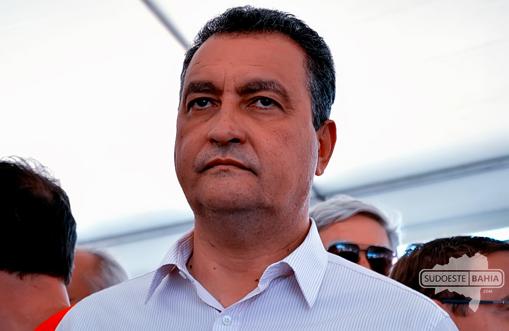 Após resistência, Rui revela "grandes chances" de liberar uso de máscaras na Bahia