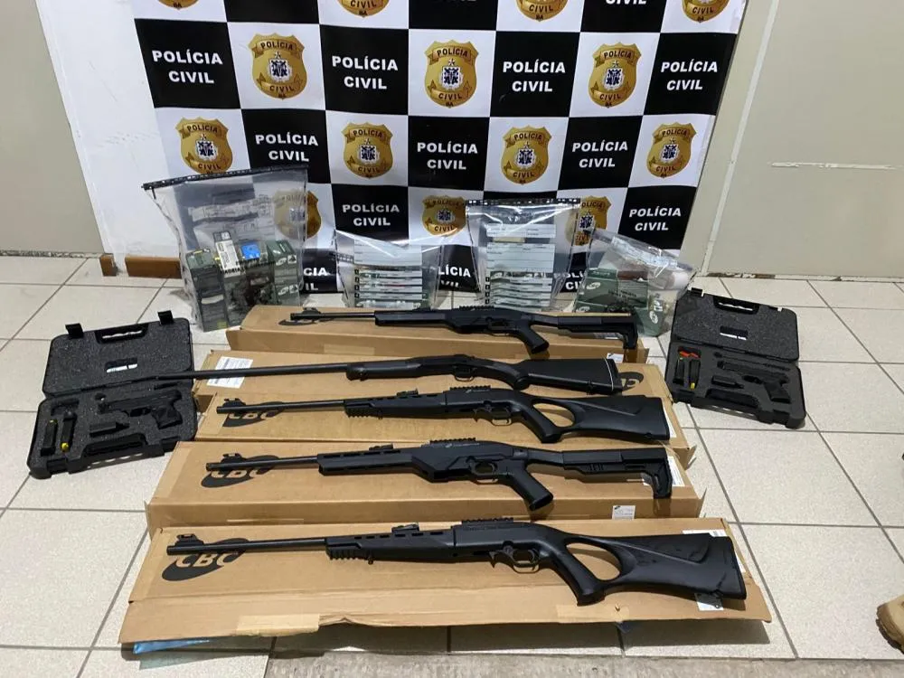 Operação Orion Scorpii apreende R$ 200 mil e armas de calibre restrito na Bahia e em Goiás