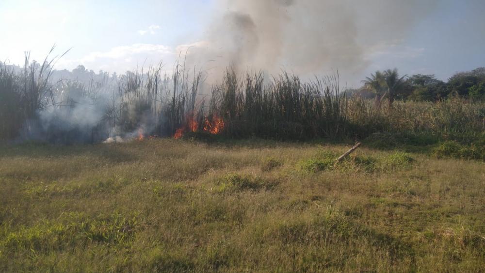 Caetité: Incêndio é registrado no bairro Prisco Viana