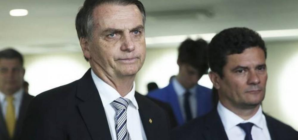 Cúpula da PF está convencida de que alvo de Bolsonaro é Moro, diz coluna