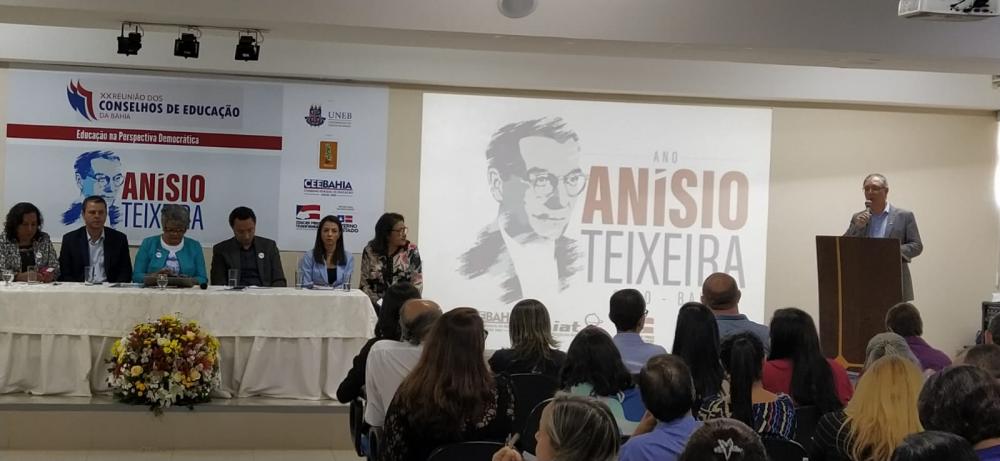 Caetité: Educadores da caravana que integra o projeto ‘2020: Ano Anísio Teixeira’ difunde legado do educador com vasta programação 