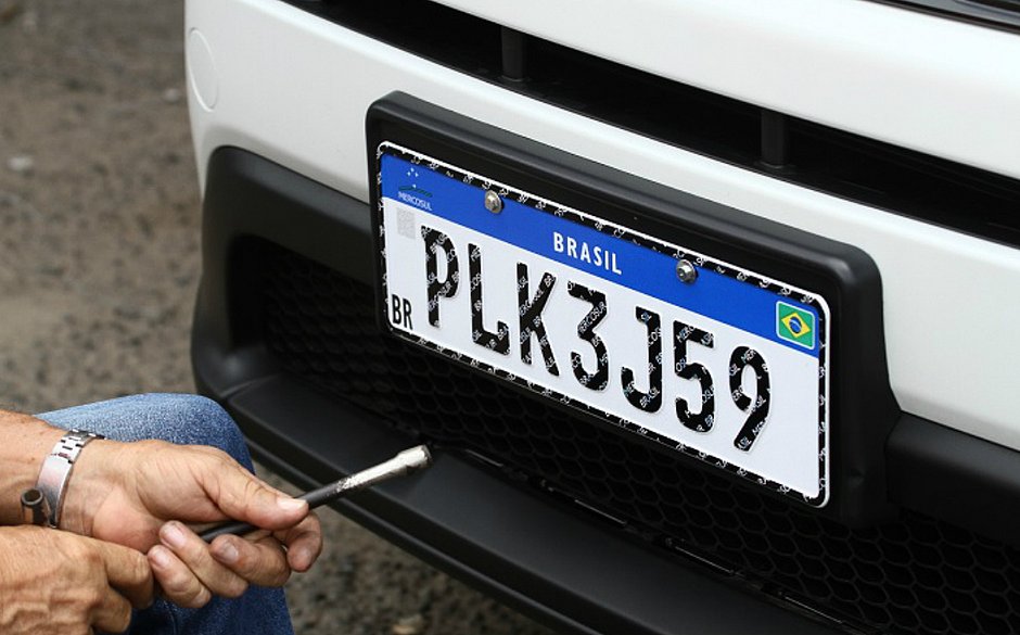 MP-BA apura irregularidades nas placas Mercosul