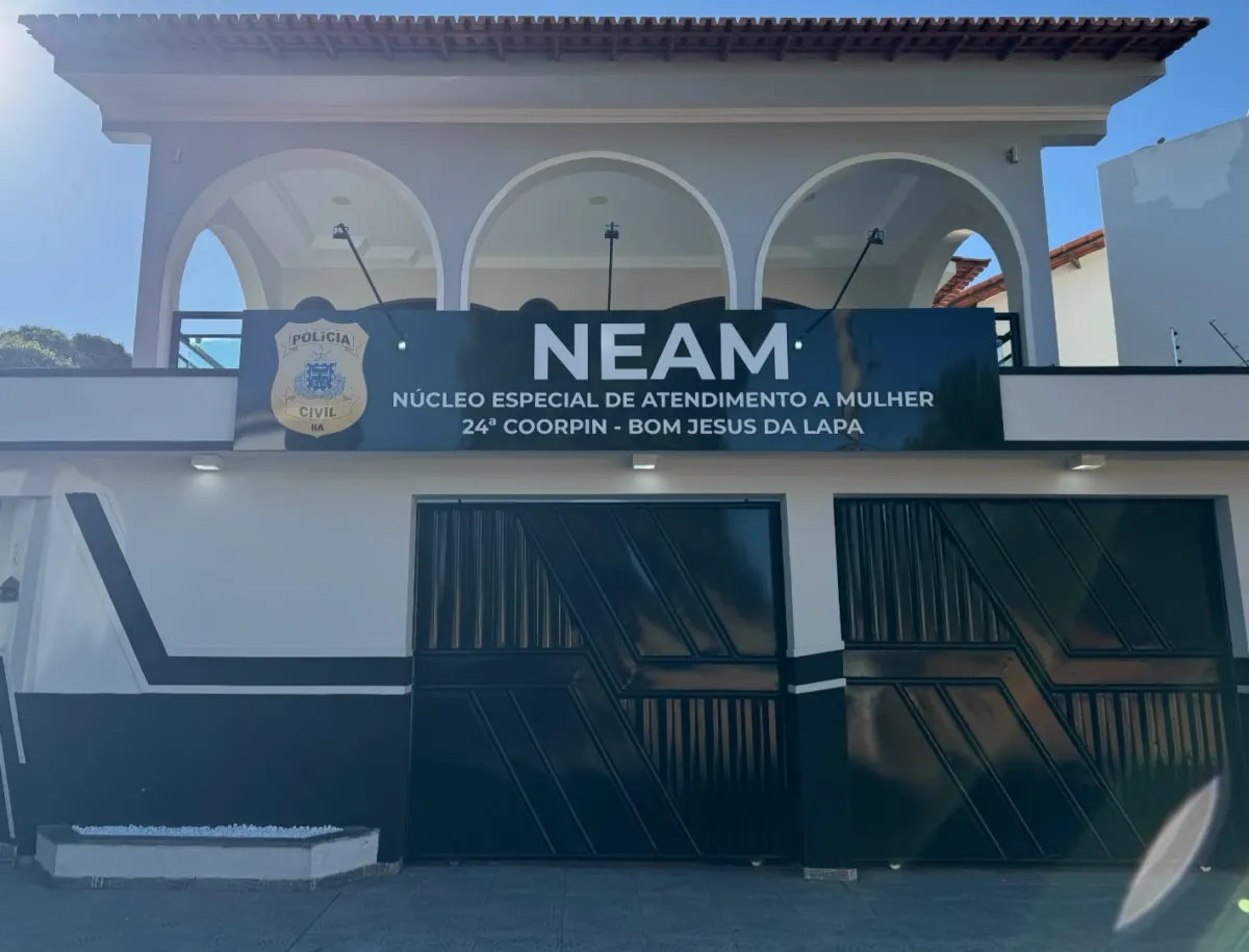 Homem é preso após ameaçar ex-mulher com marreta e facão em Bom Jesus da Lapa
