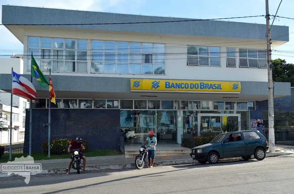 Bancários aprovam greve nacional de 24 horas na quinta-feira