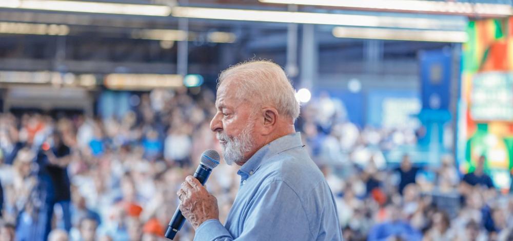 Jornalista questiona Lula sobre ato pró-Bolsonaro e é vaiada; presidente evitou comentários