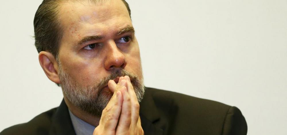 Toffoli adia julgamentos sobre homofobia e descriminalização da maconha