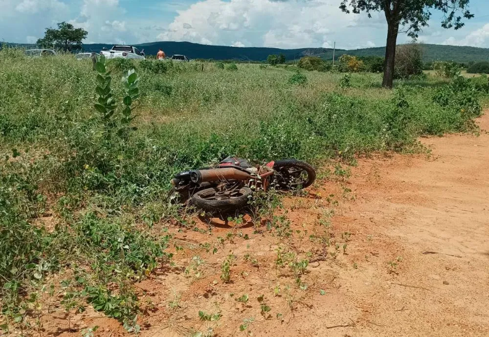 Motociclista morre após acidente em estrada vicinal de Dom Basílio 