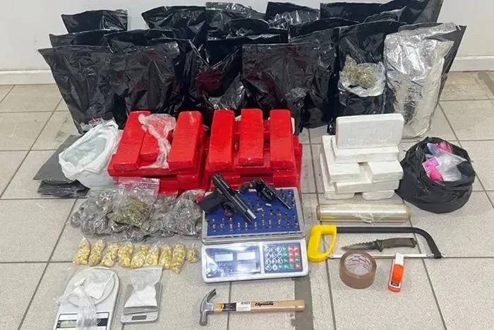 Ação da PF e Rondesp apreende grande carga de maconha, cocaína e êxtase em Vitória da Conquista