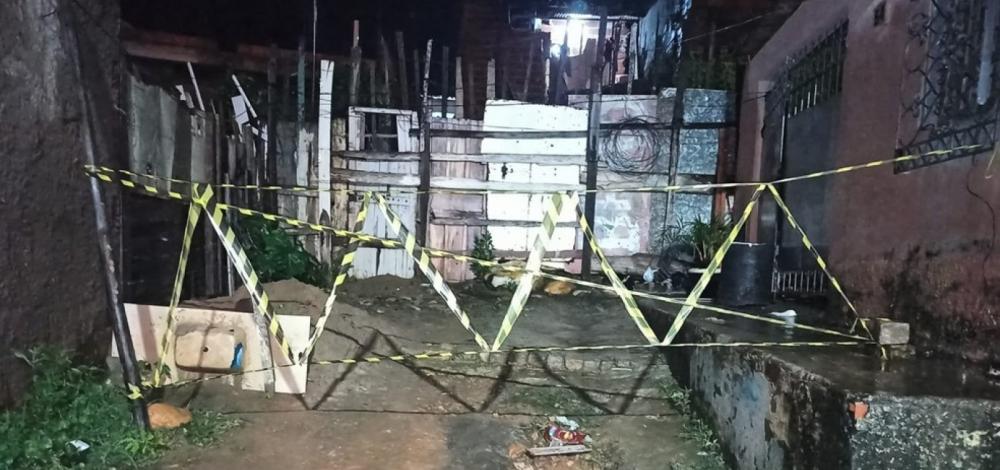 Região: Chuva forte provoca desabamento de casa e mata criança de nove anos