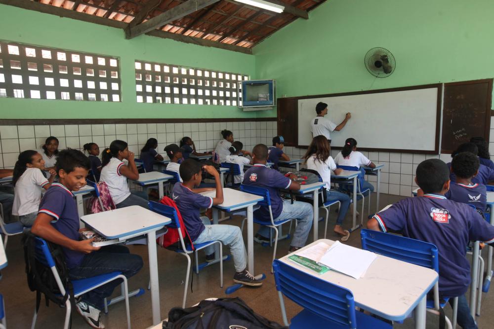 Bahia: Governo promove mais de 22 mil professores do magistério público estadual