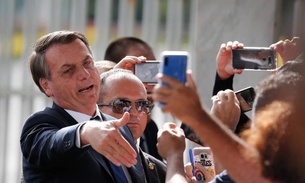 Contraprova nega que Bolsonaro esteja contaminado com coronavírus