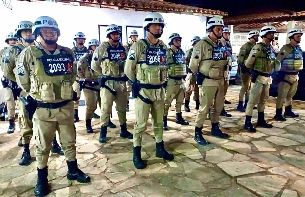 Projeto cria 909 cargos para promoção de militares na Bahia