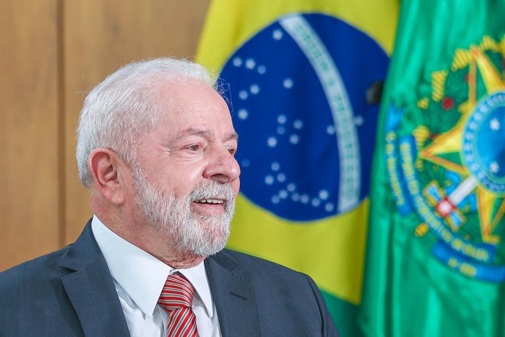 Quaest: Lula tem 42% de aprovação e alcança maior patamar desde o início do mandato