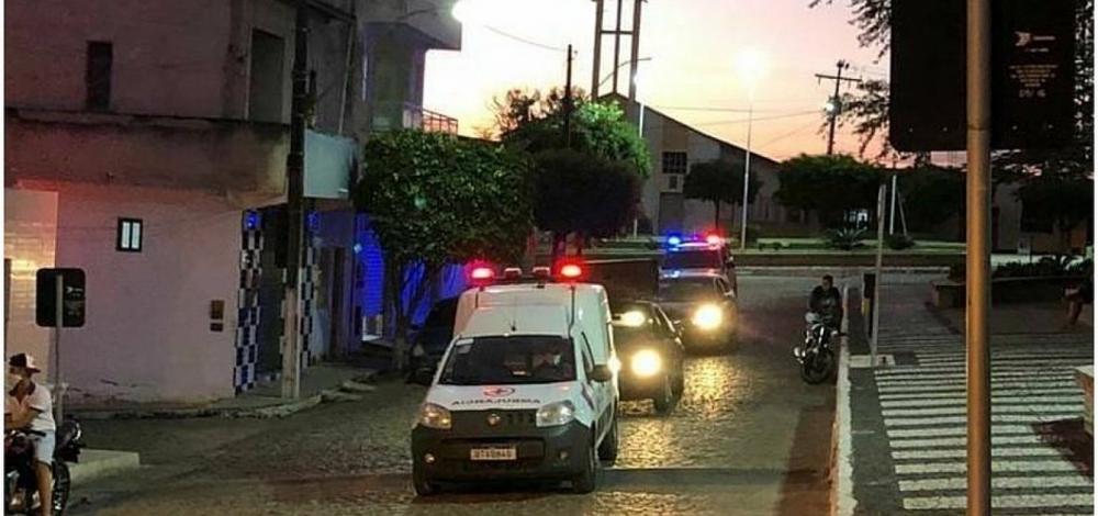 Churrasco com nove pessoas espalha Covid-19 em cidade do interior da Bahia