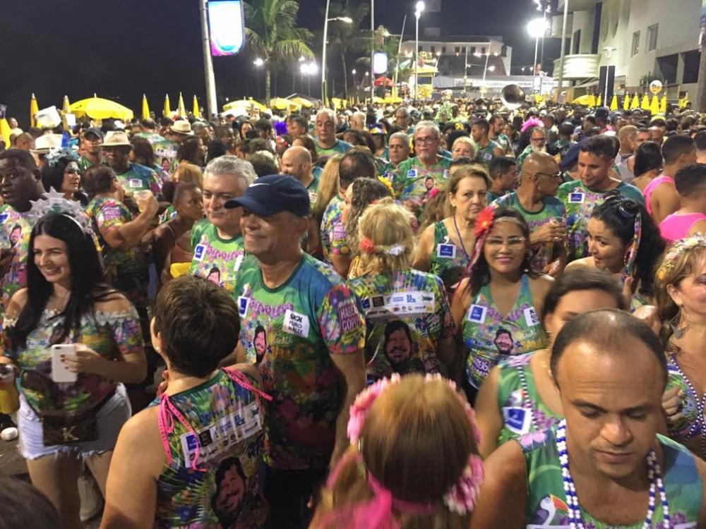 Sem carnaval, amantes da festa relembram a folia pelos tbt´s nas redes sociais