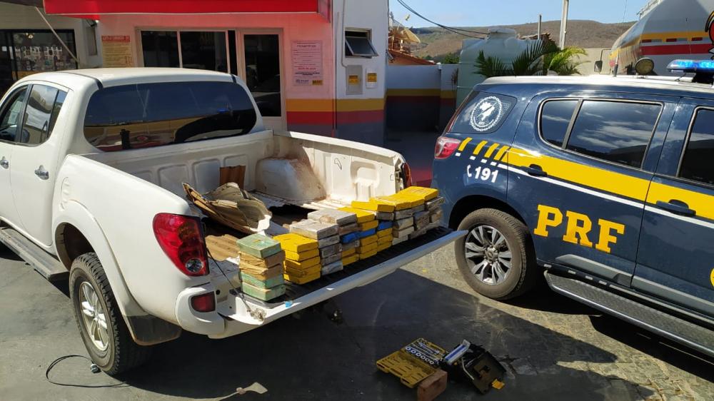 Caetité: PRF apreende quase 50 kg de cocaína e causa um prejuízo superior a R$ 8 milhões ao crime organizado