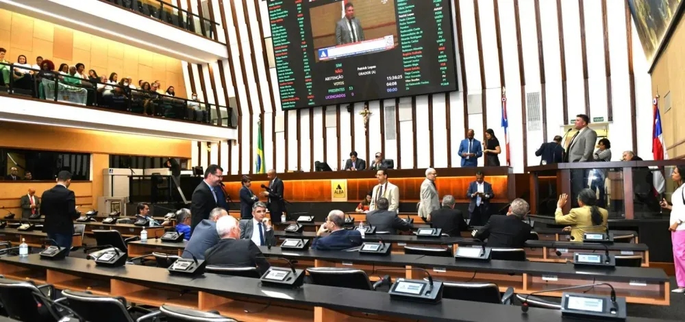 ALBA aprova pagamento do precatório para professores da Bahia