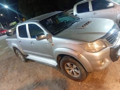 Hilux furtada em Carinhanha é localizada pela PM em Urandi