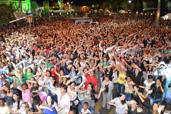 Caetité: Atrações nacionais começam a se apresentar a partir de hoje (23) na Festa de Santana 2019