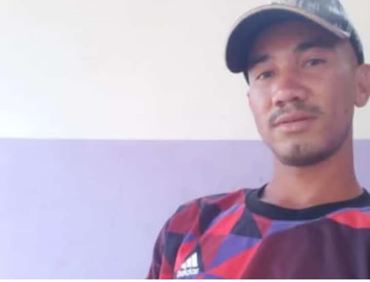 Região: Jovem é encontrado morto com perfurações pelo corpo