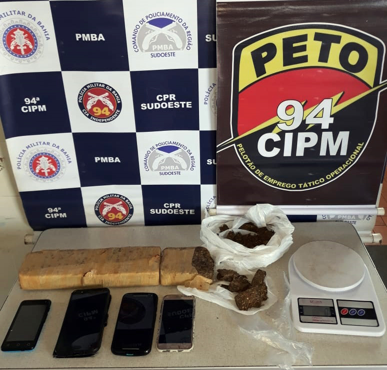 Quatro pessoas são presas suspeitas de tráfico de drogas em Caetité