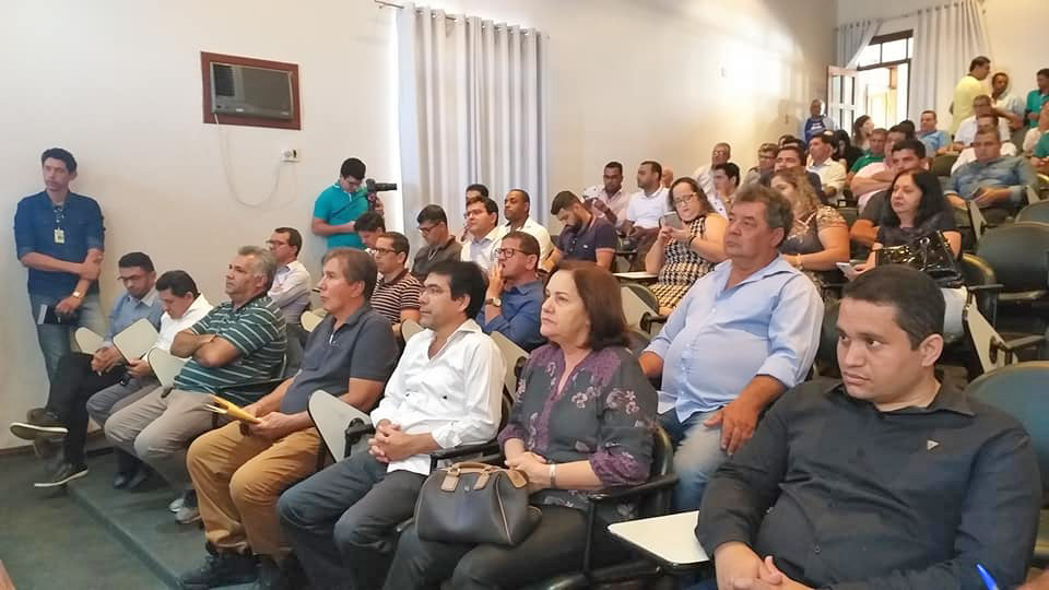 Consórcio Público do Alto Sertão e Prefeitura de Lagoa Real recebem o Secretário de Desenvolvimento Urbano da Bahia 
