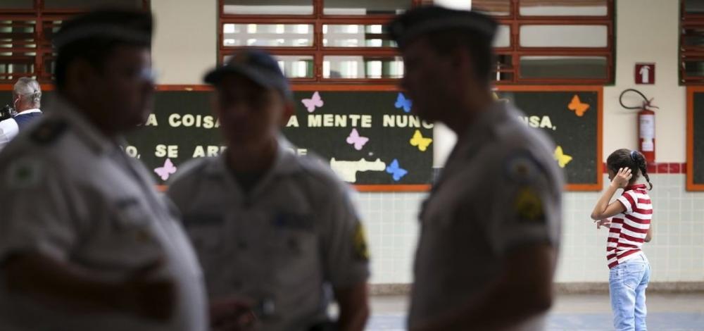 Procuradoria recomenda que escolas públicas baianas compartilhas com a PM não restrinjam liberdade de alunos